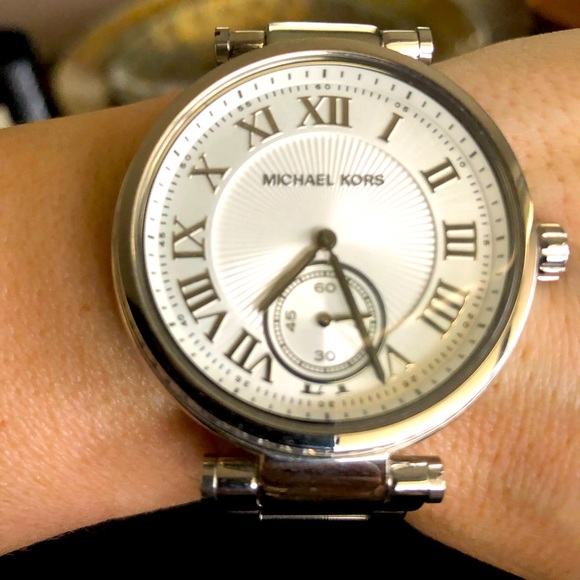 Women’s Michael Kors Watch - Picture 1 of 6